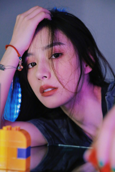 晚上睡不着想看点大人电影